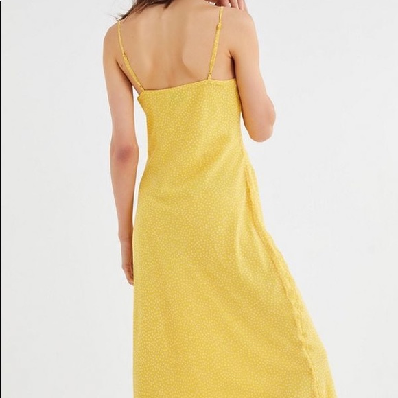 CLEARANCE❗️ UO Ava Polka Dot Slip Dress - Picture 4 of 9